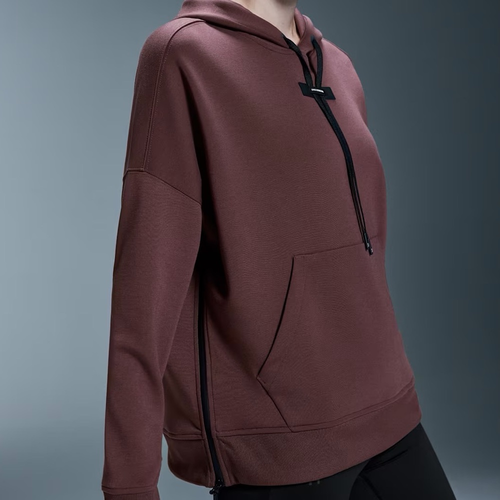 On Running Focus Tech Mulberry Swiss Engineering Oversized‎ Relaxed Fit Hoodie